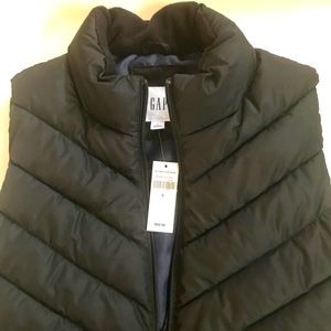 NWT Gap Puffer Vest